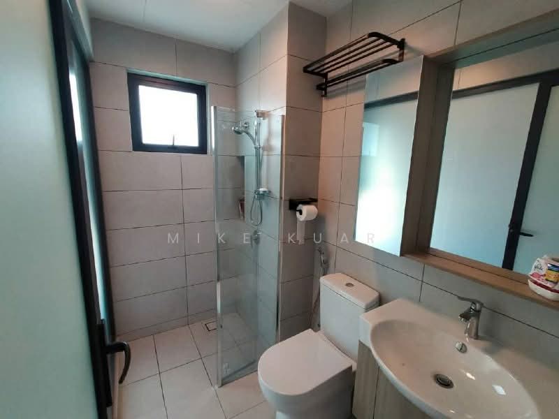 Servis Apartment untuk Disewa di Sinaran @ Utropolis - Mike Kuar - Bathroom - PropertyGuru.com.my