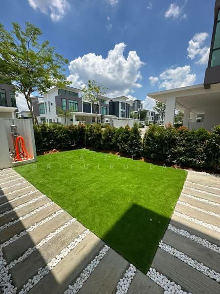 Rumah Berkembar untuk Dijual di Cyberjaya (Selangor) - Aizat Saifulrullah - Exterior - PropertyGuru.com.my