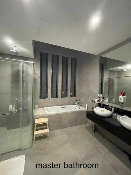 Rumah Berkembar untuk Dijual di Cyberjaya (Selangor) - Aizat Saifulrullah - Bathroom - PropertyGuru.com.my