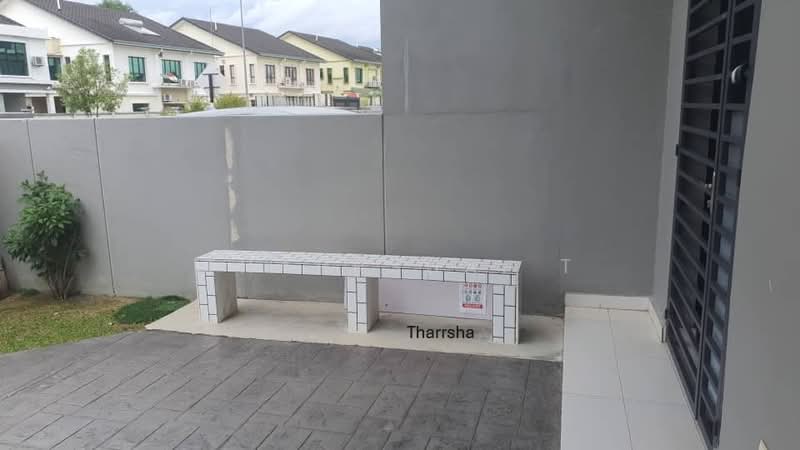 Rumah Berkembar untuk Dijual di Kajang (Selangor) - Tharrsha. T - Exterior - PropertyGuru.com.my