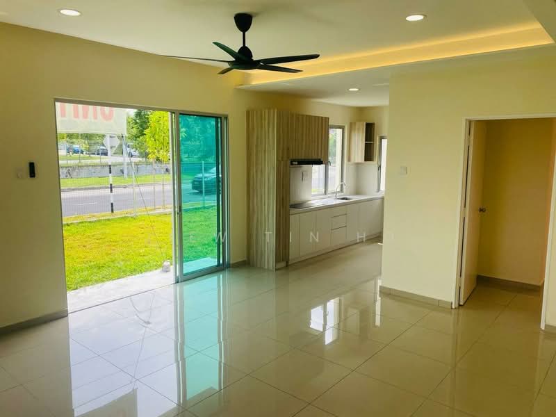 Rumah Teres 2 Tingkat untuk Dijual di Semenyih (Selangor) - Jiew Tin Ho - Living Room - PropertyGuru.com.my