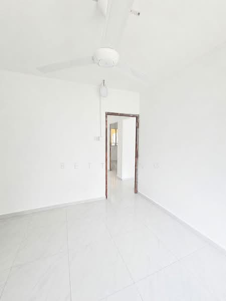 Rumah Flat untuk Dijual di Taman Cempaka - Betty Ng - PropertyGuru.com.my