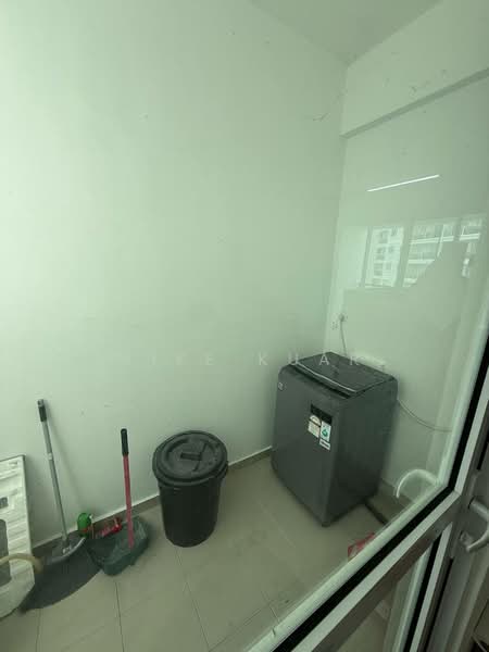 Kondominium untuk Disewa di Havana Beach Residences - Mike Kuar - Balcony - PropertyGuru.com.my
