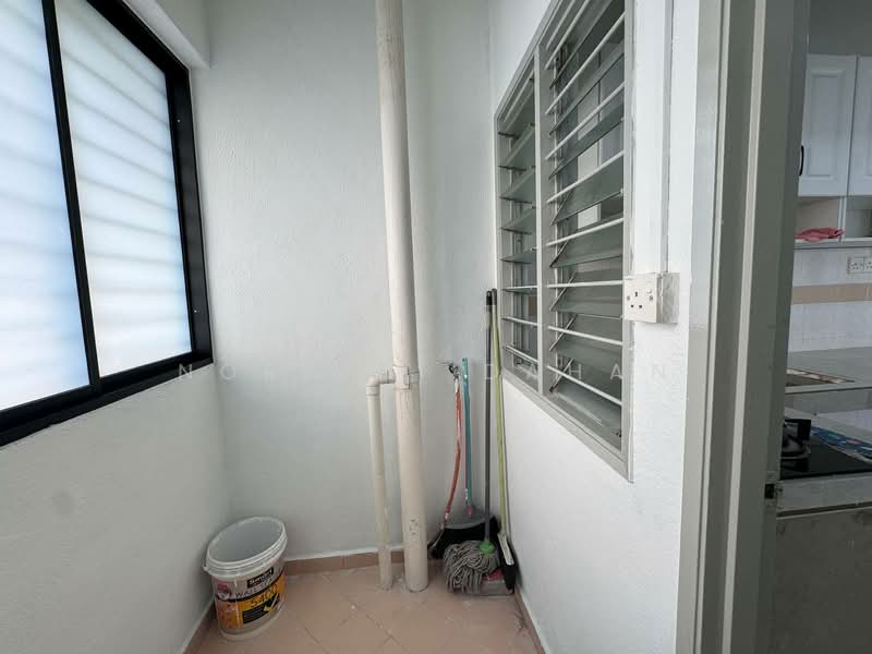 Kondominium untuk Dijual di Sri Hijau - Noraini Dahan - Balcony - PropertyGuru.com.my