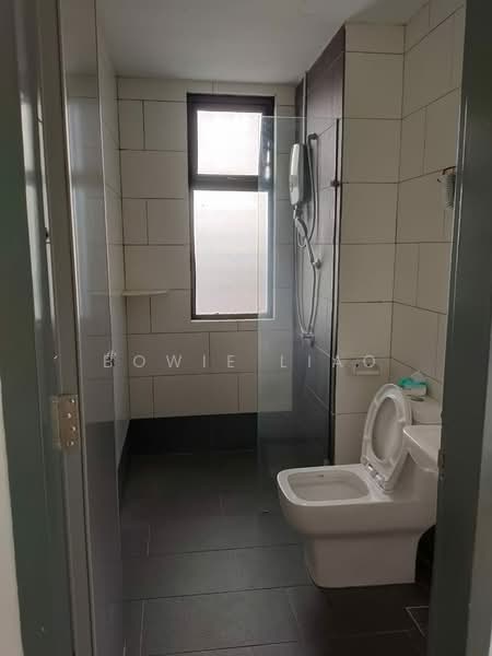 Kondominium untuk Disewa di Selayang 18 - Bowie Liao - Bathroom - PropertyGuru.com.my