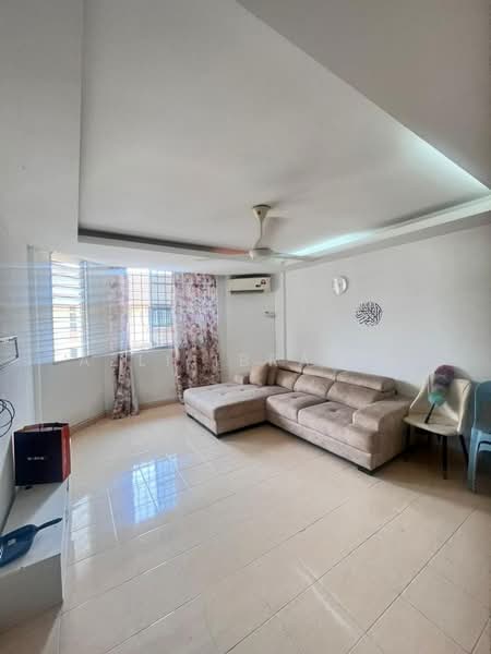 Pangsapuri untuk Dijual di Rampai Court - Azli Ibrahim - Living Room - PropertyGuru.com.my