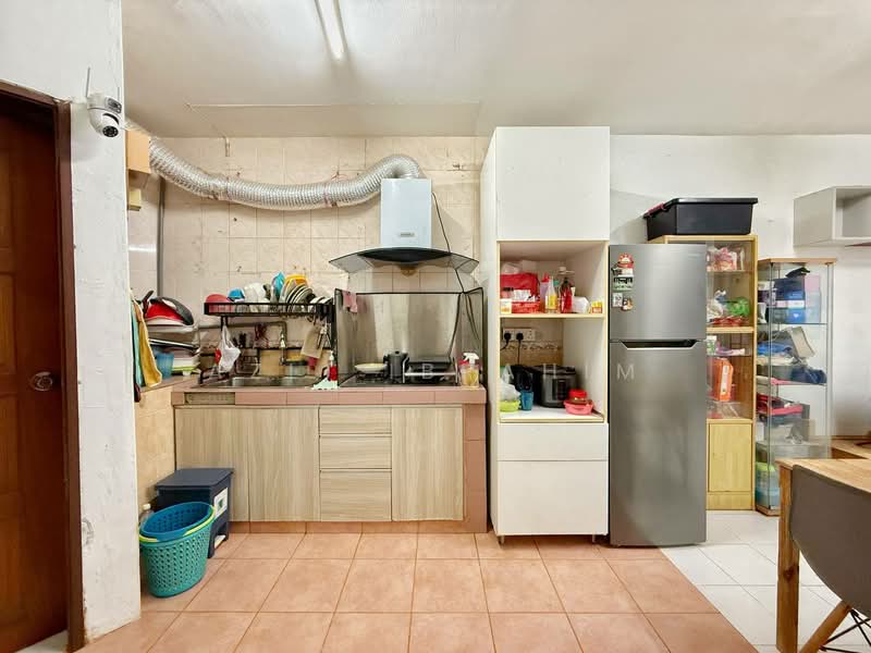 Pangsapuri untuk Dijual di Rampai Court - Azli Ibrahim - Kitchen - PropertyGuru.com.my