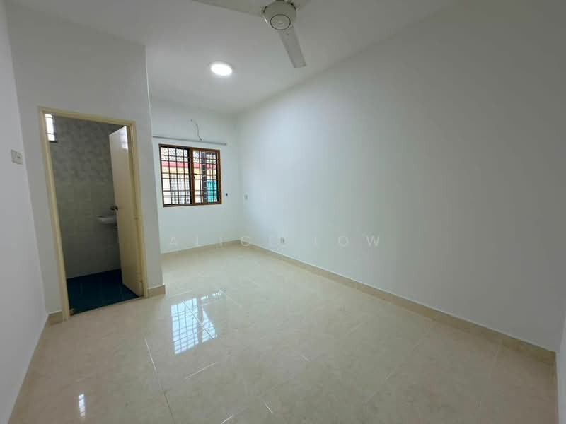 2-storey Terraced House for Sale in Saujana Damansara (Damansara Damai) - Alice Low - Interior - PropertyGuru.com.my