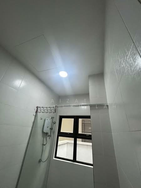 Kondominium untuk Dijual di Serin Residency - Aizat Saifulrullah - Bathroom - PropertyGuru.com.my