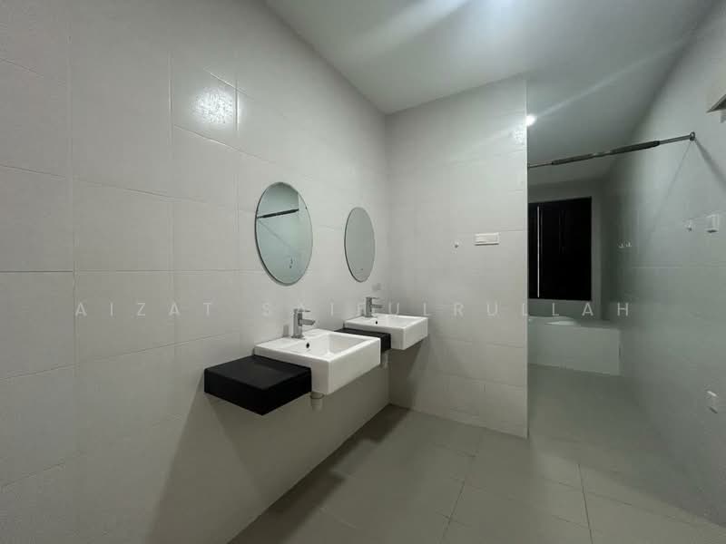 Kondominium untuk Dijual di Serin Residency - Aizat Saifulrullah - Bathroom - PropertyGuru.com.my