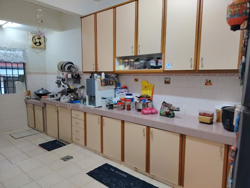 Rumah Teres 2 Tingkat untuk Dijual di Bandar Sungai Long (Selangor) - Suresh Kumar - Kitchen - PropertyGuru.com.my