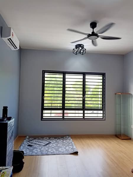 Rumah Teres 2 Tingkat untuk Disewa di Setia Ecohill (Semenyih) - CK Law - Living Room - PropertyGuru.com.my