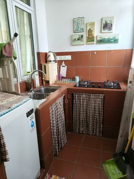 Condominium for Rent at Vertiq - Tong Liang Ooi - Kitchen - PropertyGuru.com.my