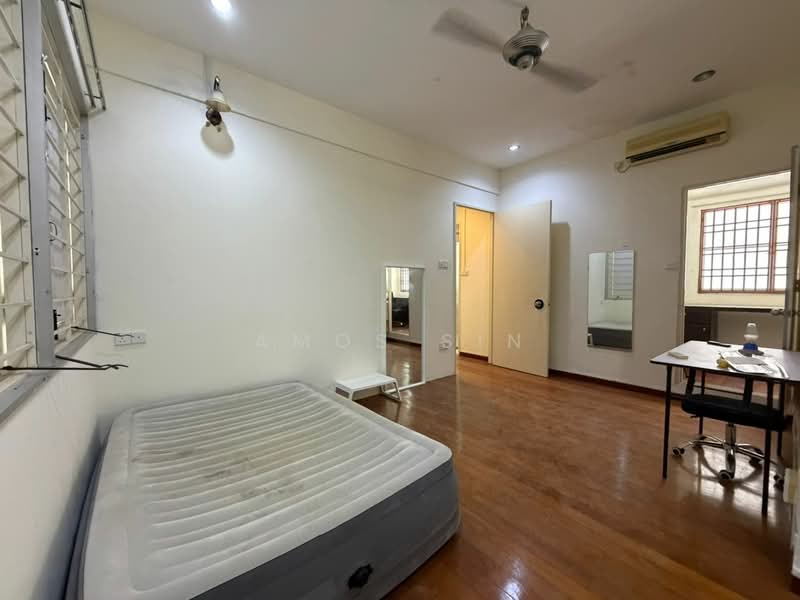 Rumah Berkembar untuk Dijual di George Town (Penang) - Amos Sin - Bedroom - PropertyGuru.com.my