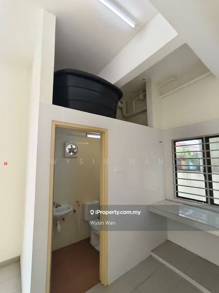 Bungalow for Rent in Kampung Cempaka (Petaling Jaya) - Wysin Wan - Bathroom - PropertyGuru.com.my