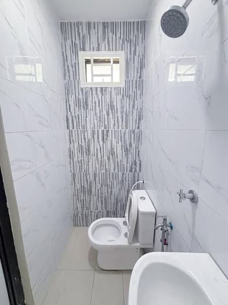 Semi-Detached House for Sale in Johor Bahru (Johor) - Rain Ng - Bathroom - PropertyGuru.com.my