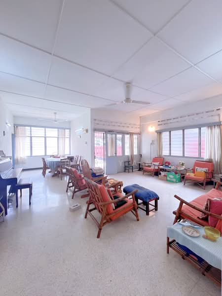 Rumah Banglo untuk Disewa di Seksyen 17 (Petaling Jaya) - Hor Yan - Living Room - PropertyGuru.com.my