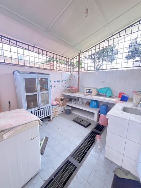 Rumah Banglo untuk Disewa di Seksyen 17 (Petaling Jaya) - Hor Yan - Kitchen - PropertyGuru.com.my