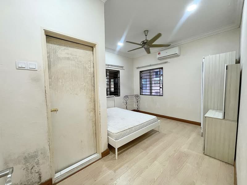 Rumah Berkembar untuk Dijual di Shah Alam (Selangor) - Yazila Sulaimi - Bedroom - PropertyGuru.com.my