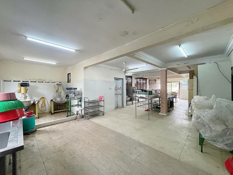 Rumah Berkembar untuk Dijual di Shah Alam (Selangor) - Yazila Sulaimi - Kitchen - PropertyGuru.com.my