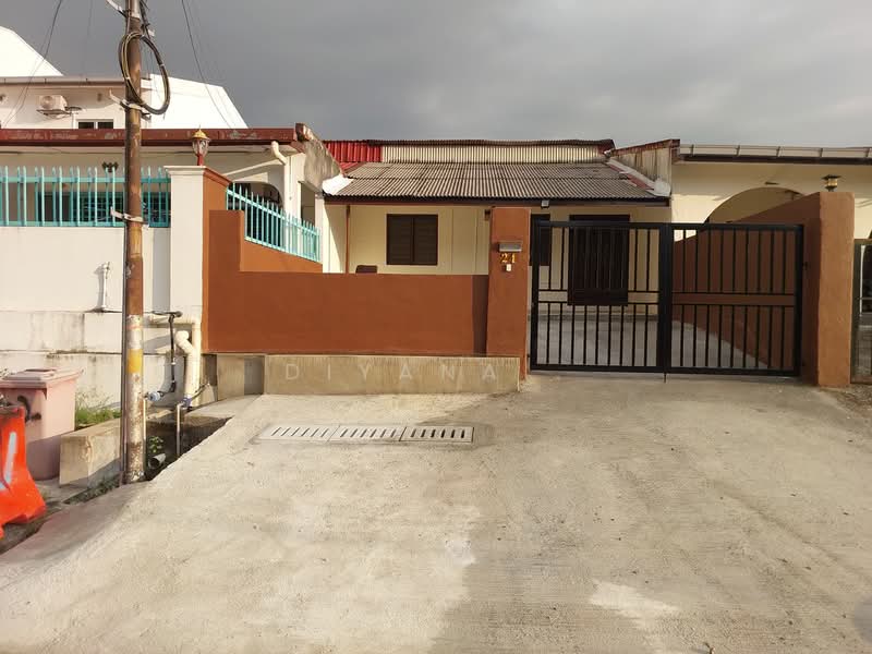 Rumah Teres untuk Disewa di Seksyen 8 (Petaling Jaya) - Diyana . - Exterior - PropertyGuru.com.my