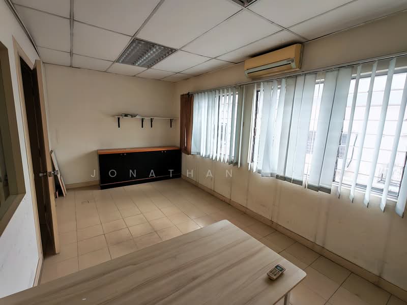 Shop / Office for Sale in Petaling Jaya (Selangor) - Jonathan Raj - Interior - PropertyGuru.com.my