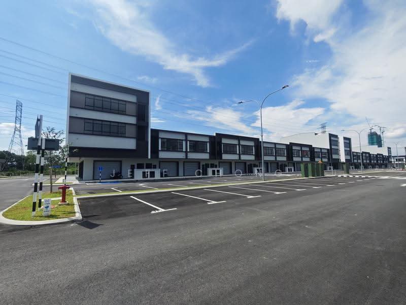 Shop / Office for Rent in Bandar Tropicana Aman (Telok Panglima Garang) - Jeff Chong - Exterior - PropertyGuru.com.my