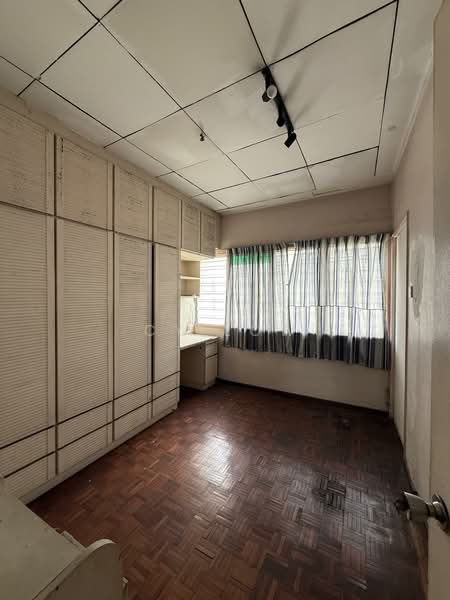 Rumah Teres 2 Tingkat untuk Dijual di Taman Desa (Kuala Lumpur) - CY Low - PropertyGuru.com.my