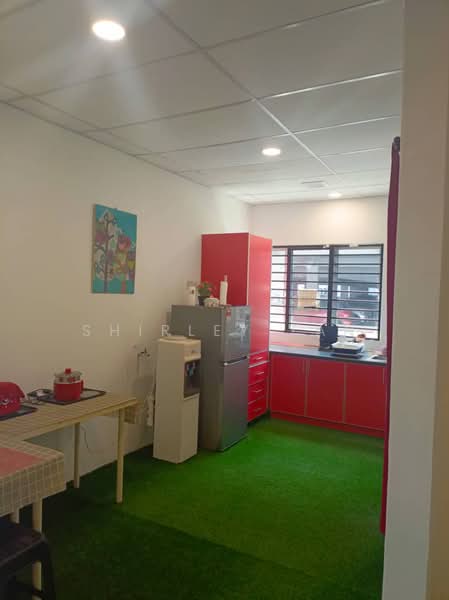 Pejabat untuk Dijual di Ara Damansara (Selangor) - Shirley Tan - Kitchen - PropertyGuru.com.my