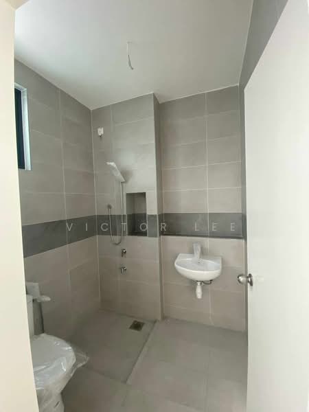 Rumah Teres 2 Tingkat untuk Dijual di Taman Adda Heights (Tebrau) - Victor Lee - Bathroom - PropertyGuru.com.my