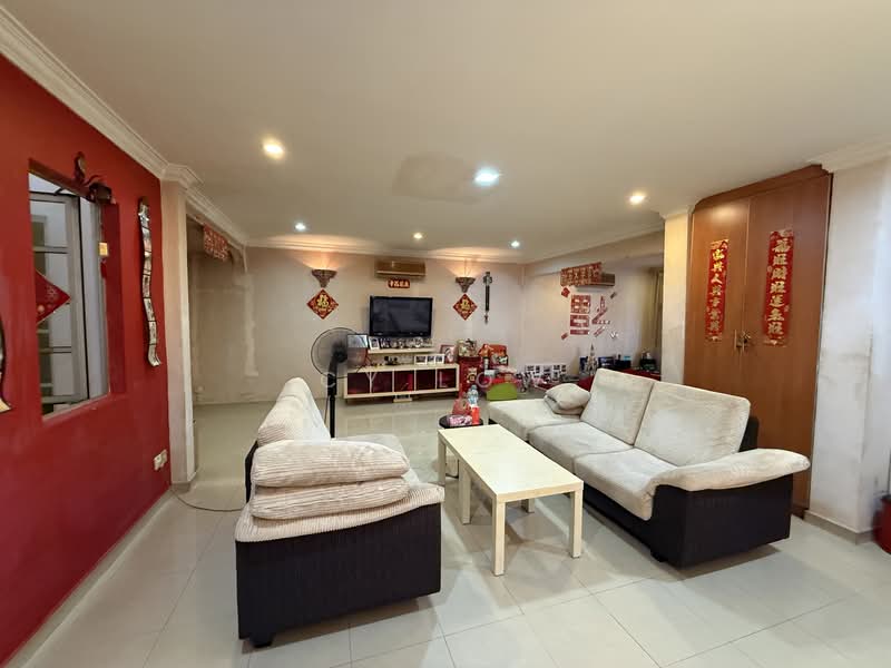2-storey Terraced House for Sale in Taman Desa (Kuala Lumpur) - CY Low - Living Room - PropertyGuru.com.my