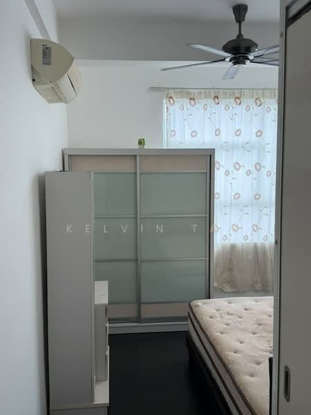 Kondominium untuk Disewa di The Oasis - Kelvin Tan - Bedroom - PropertyGuru.com.my