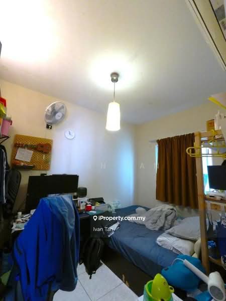 Kondominium untuk Dijual di Ketumbar Hill - Ivan Tan - Bedroom - PropertyGuru.com.my