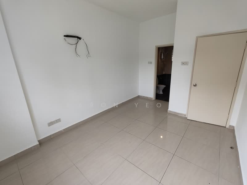 Apartment for Sale at Tiara Hatamas Apartment - Aaron Yeoh - Bathroom - PropertyGuru.com.my