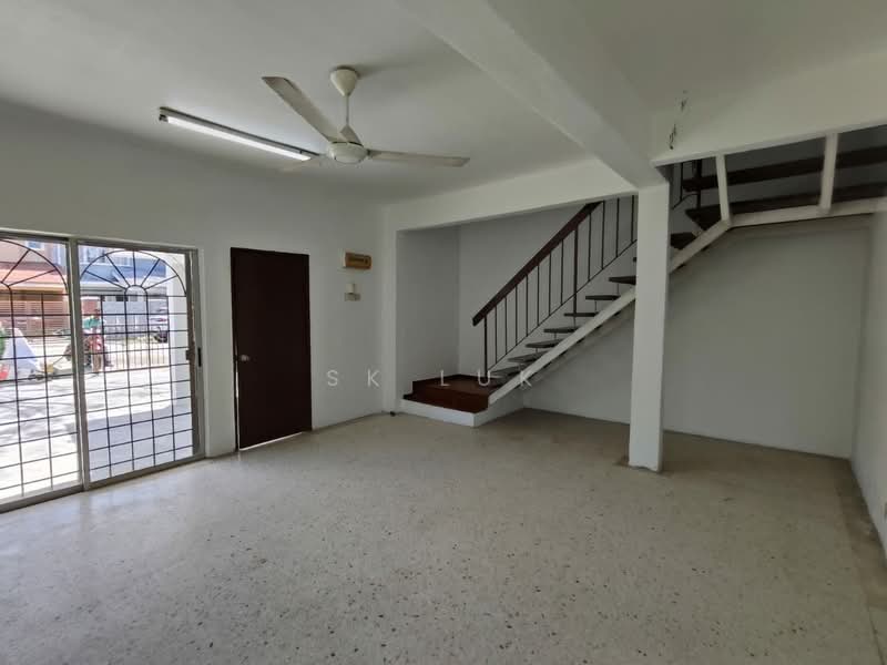 2-storey Terraced House for Sale in Rawang (Selangor) - SK Luk - Living Room - PropertyGuru.com.my