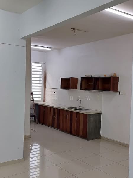 Rumah Teres 3 Tingkat untuk Disewa di Taman Thean Teik (Ayer Itam) - Ben Hew - Kitchen - PropertyGuru.com.my
