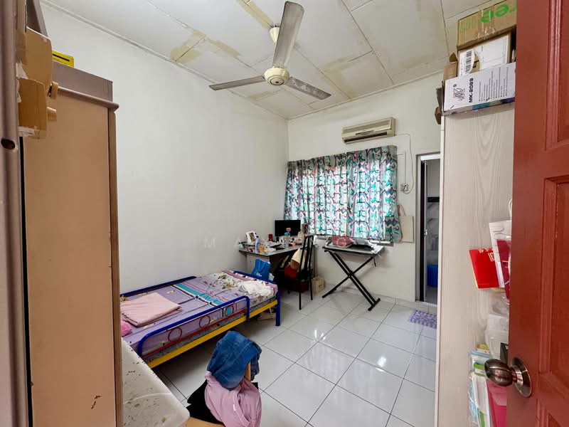 2-storey Terraced House for Sale in Taman Sri Putri (Skudai) - Max Ng - Bedroom - PropertyGuru.com.my