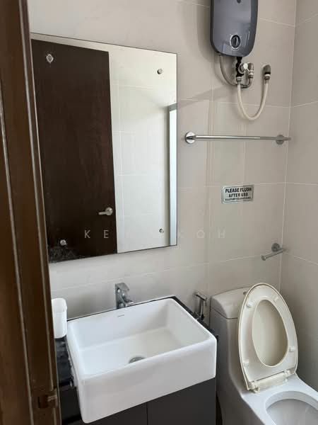 Condominium for Rent at Bay Point @ Country Garden Danga Bay - Kent Koh - Bathroom - PropertyGuru.com.my