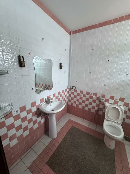 Rumah Banglo untuk Dijual di Cheras (Kuala Lumpur) - Jasmine Yap - Bathroom - PropertyGuru.com.my