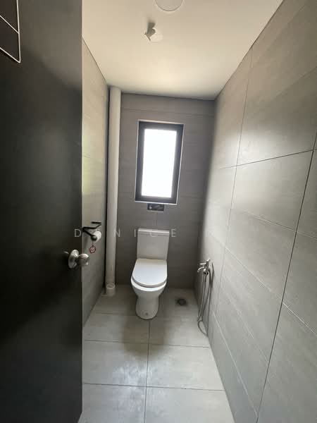 Kedai untuk Disewa di Bandar Rimbayu (Telok Panglima Garang) - Denice Ng - Bathroom - PropertyGuru.com.my