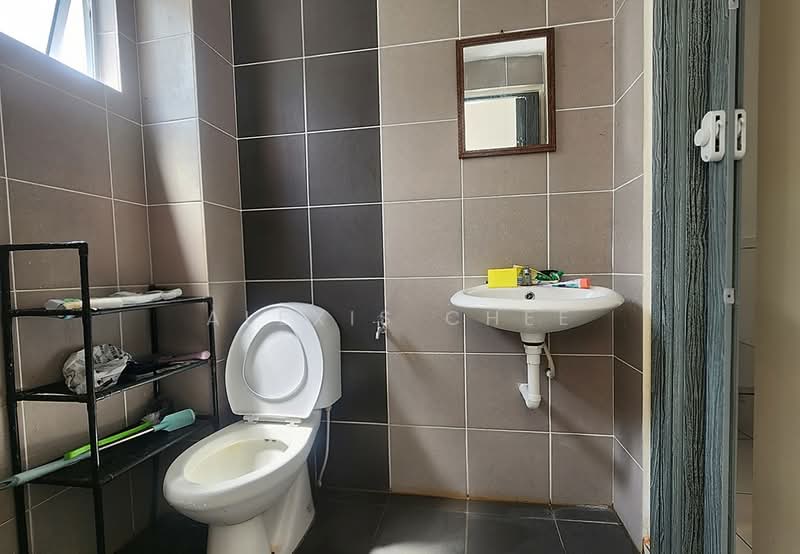 2-storey Terraced House for Sale in Lahat (Perak) - Alexis Chee - Bathroom - PropertyGuru.com.my