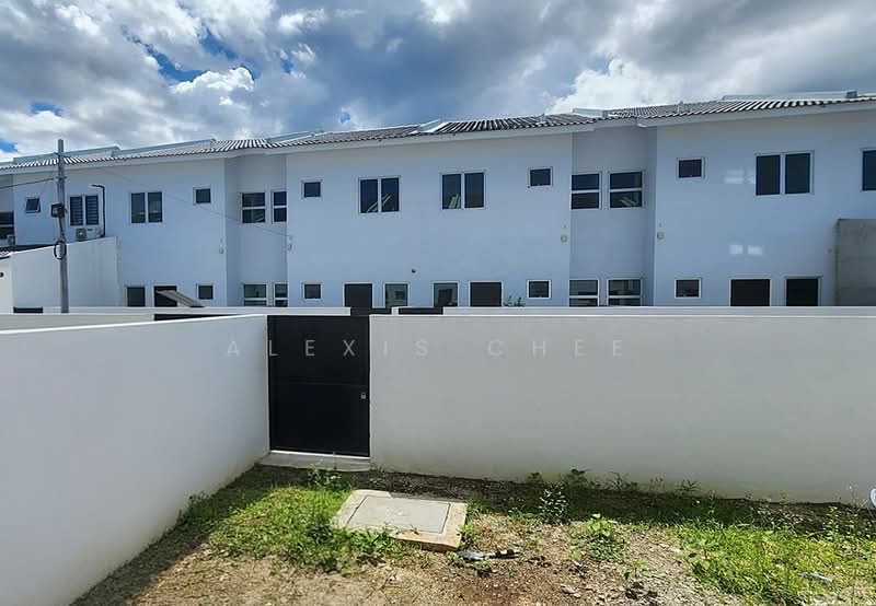 2-storey Terraced House for Sale in Lahat (Perak) - Alexis Chee - Exterior - PropertyGuru.com.my