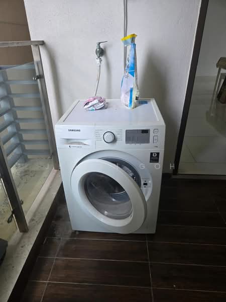 Condominium for Rent at Royal Strand @ Country Garden Danga Bay - Jensen Goh - Balcony - PropertyGuru.com.my