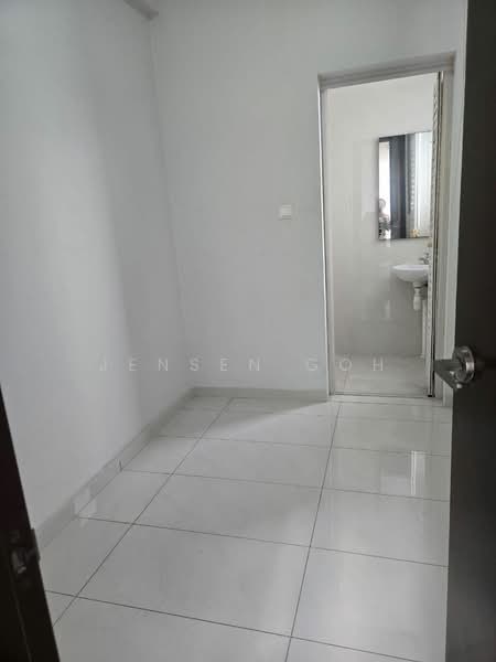 Condominium for Rent at Royal Strand @ Country Garden Danga Bay - Jensen Goh - PropertyGuru.com.my