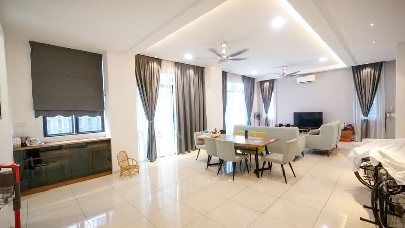 Rumah Kluster untuk Dijual di Eco Majestic (Semenyih) - Dann Ng - Living Room - PropertyGuru.com.my