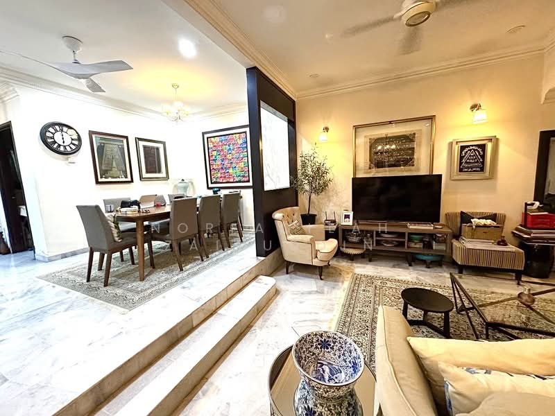 Rumah Teres 2 Tingkat untuk Dijual di Usj 11 (Subang Jaya) - NORFADILAH ZAINUDDIN - Living Room - PropertyGuru.com.my