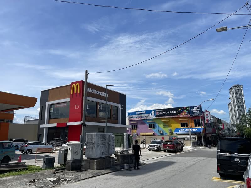 Shop for Rent in Taman Overseas Union (Taman Oug) (Jalan Klang Lama (Old Klang Road)) - Denice Ng - Exterior - PropertyGuru.com.my