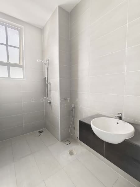 Semi-Detached House for Sale in Taman Ekoflora (Johor Bahru) - Constance Chan - Bathroom - PropertyGuru.com.my