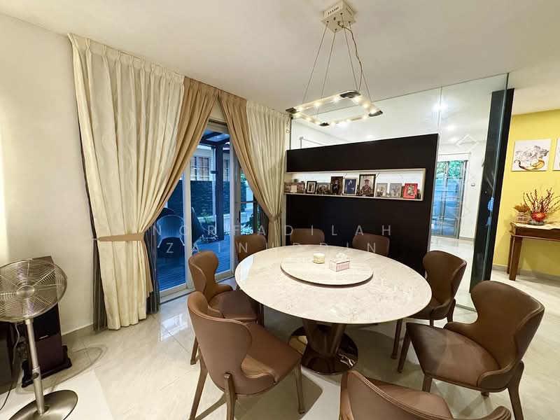 Semi-Detached House for Sale in Ampang Jaya (Ampang) - NORFADILAH ZAINUDDIN - Dining Room - PropertyGuru.com.my