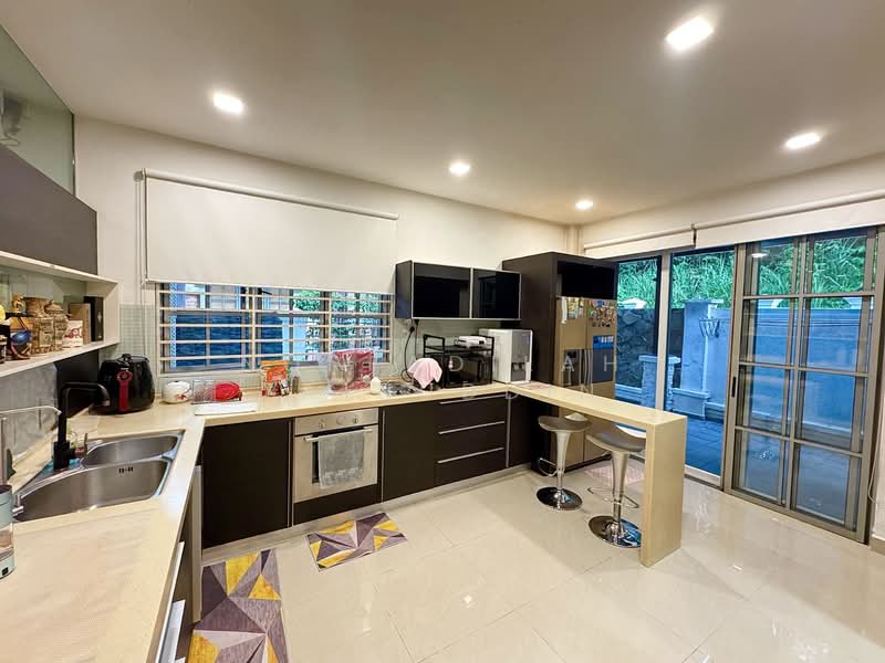 Semi-Detached House for Sale in Ampang Jaya (Ampang) - NORFADILAH ZAINUDDIN - Kitchen - PropertyGuru.com.my